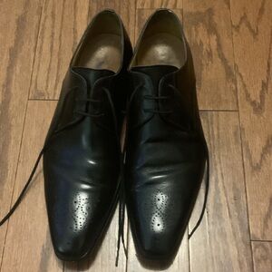 Magnanni Black Leather Oxfords